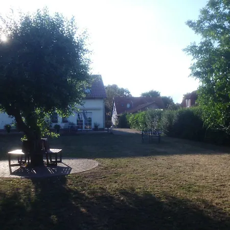 Guest house Lindenwirtin Neulewin