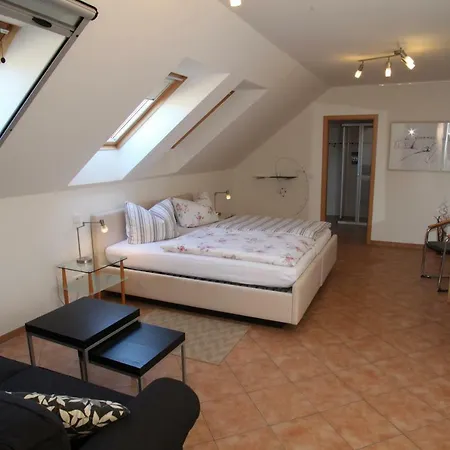 Lindenwirtin Guest house *