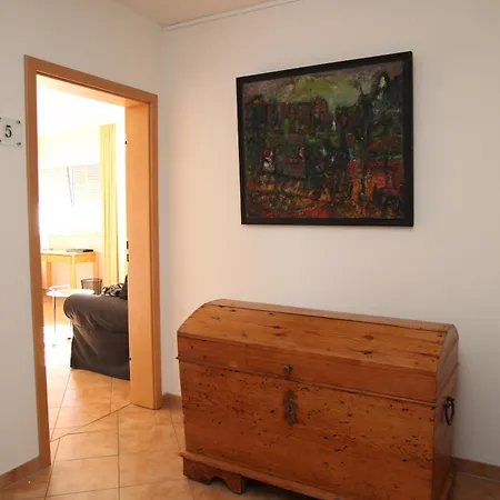 Lindenwirtin Neulewin